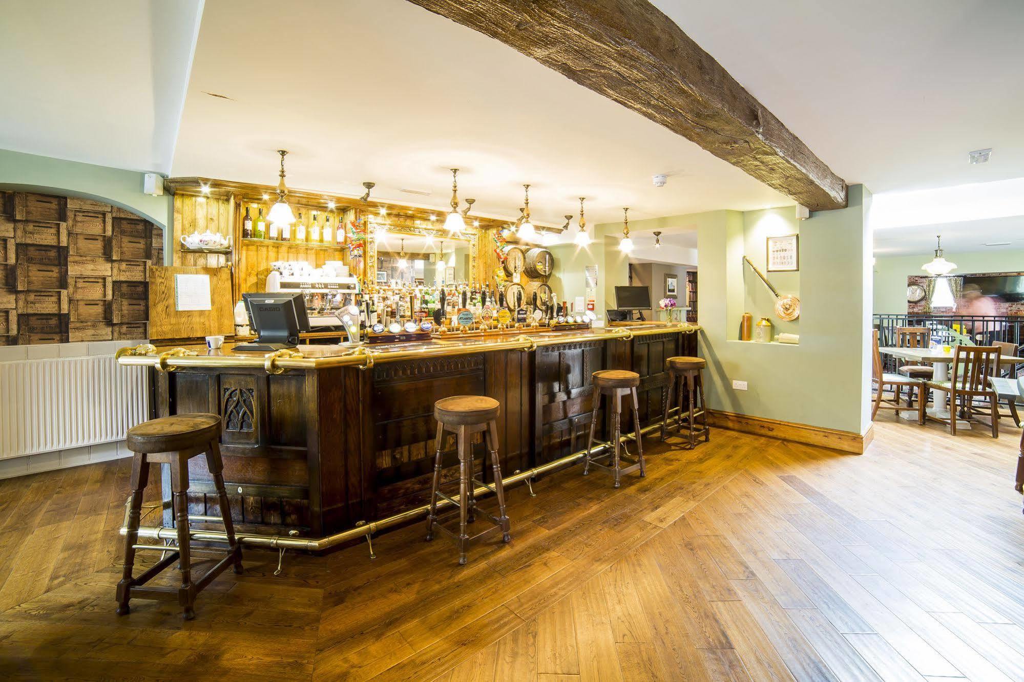 The Green Dragon Wellington  Eksteriør billede
